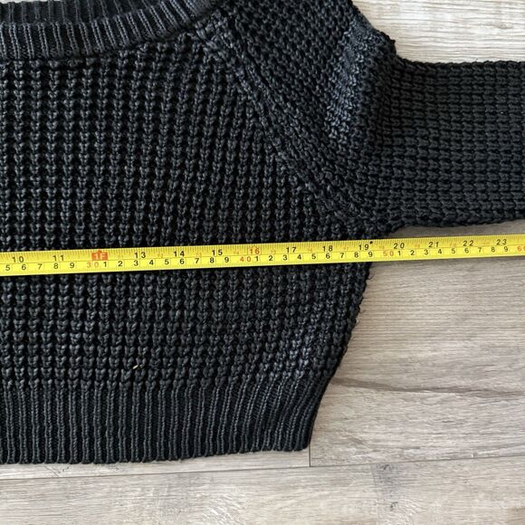 2b BCBG Cropped Sweater Women’s Black Cable Knit Mineral Washed - Picture 6 of 8